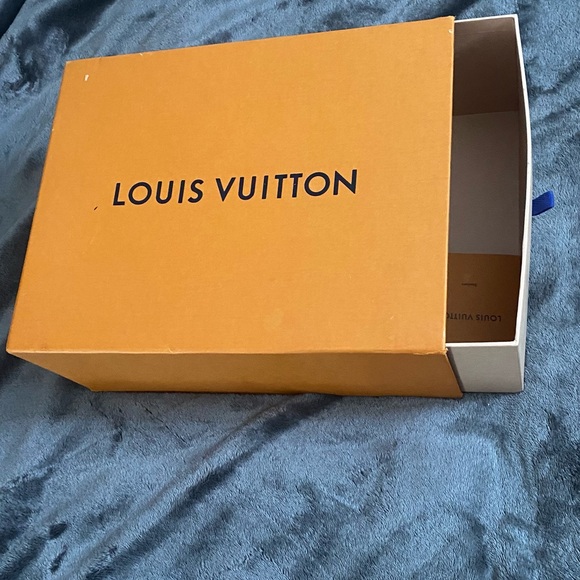 Louis Vuitton box - Picture 2 of 6